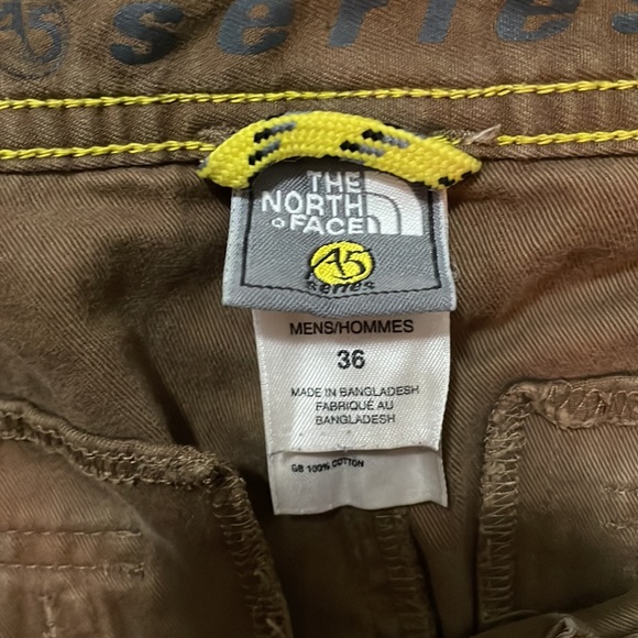 North Face Brown Cargo Shorts - Picture 3 of 5